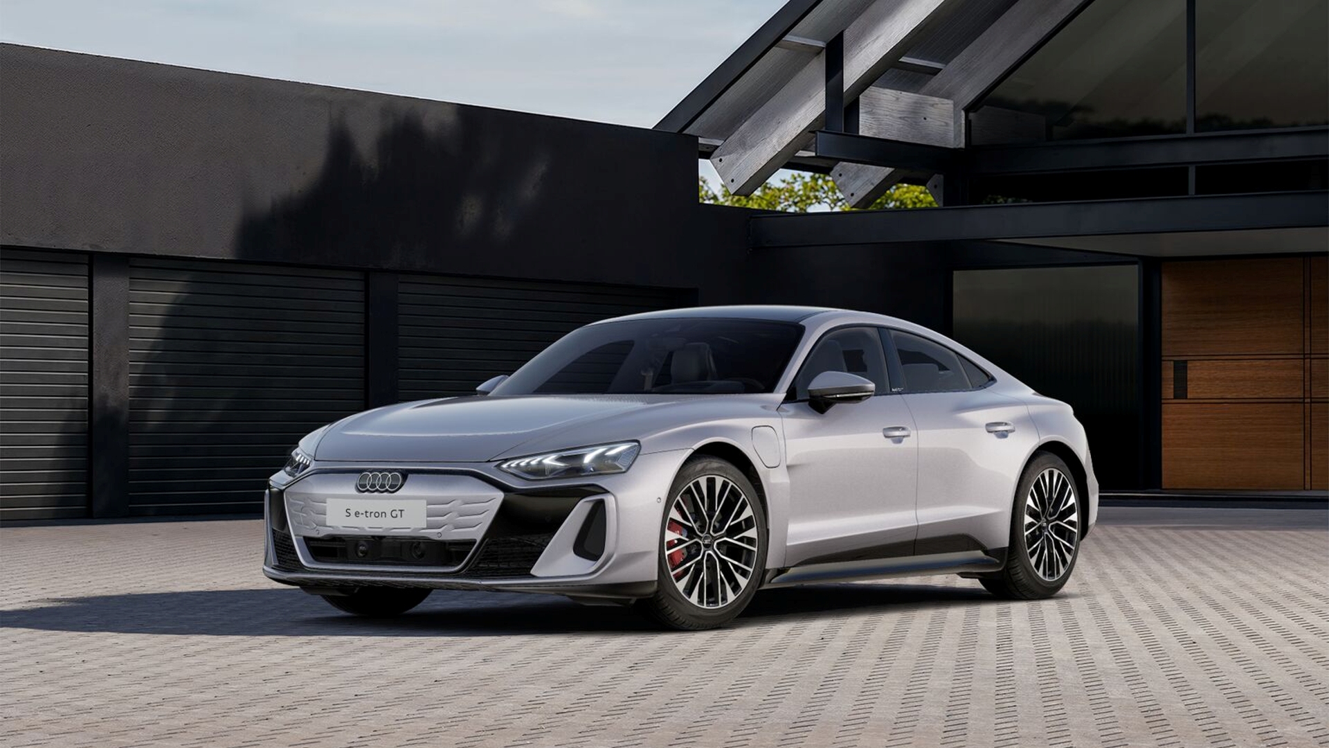 S e-TRON-GT